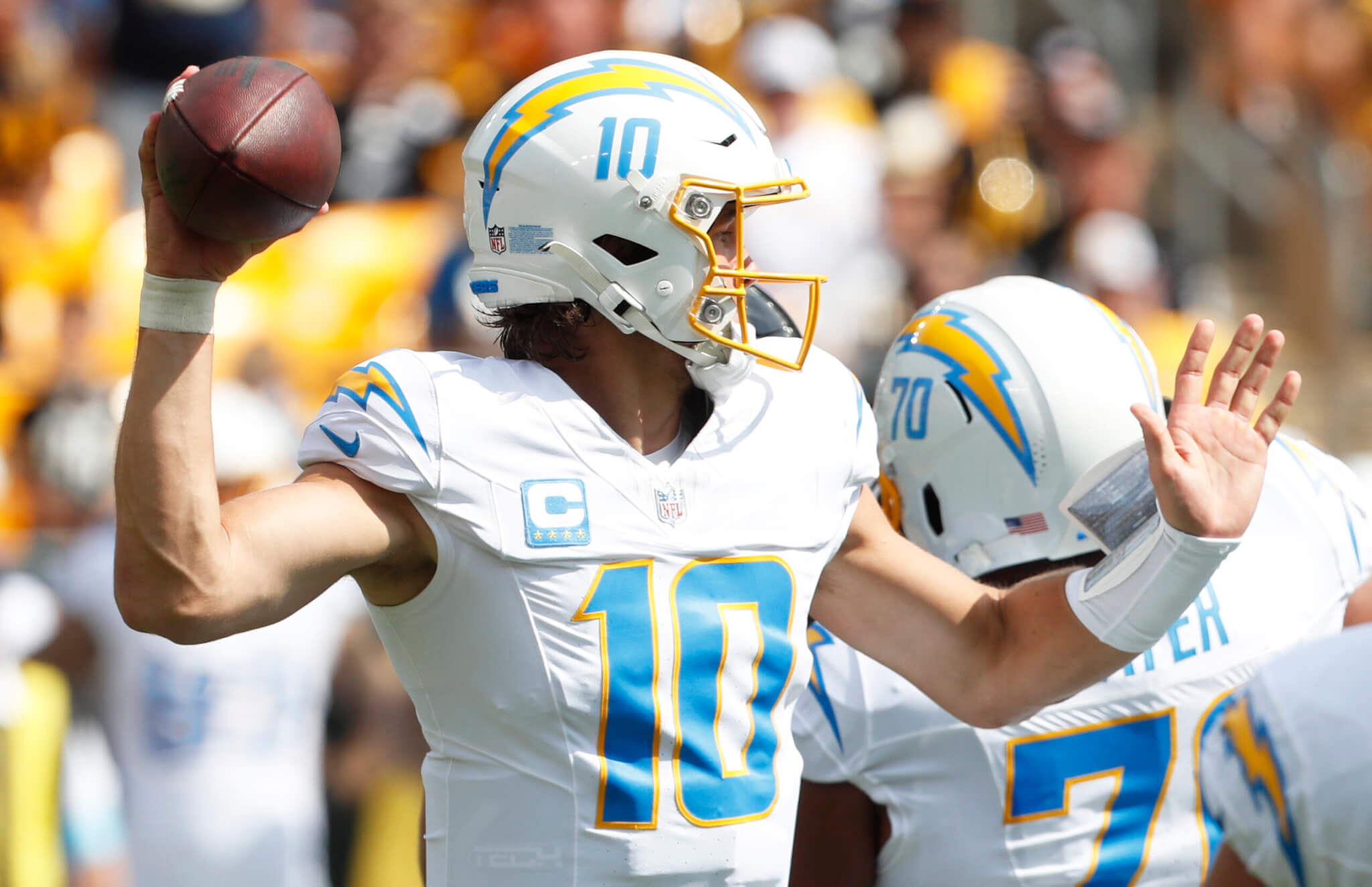 Week 4 Predictions, Picks & Odds for Kansas City Chiefs vs LA Chargers