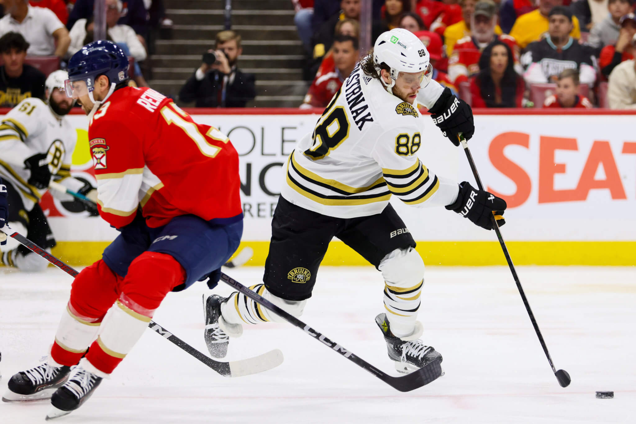 Analysis and Predictions for Tuesday's NHL Opening Night Matchups: Bruins vs Panthers, Blackhawks vs Utah