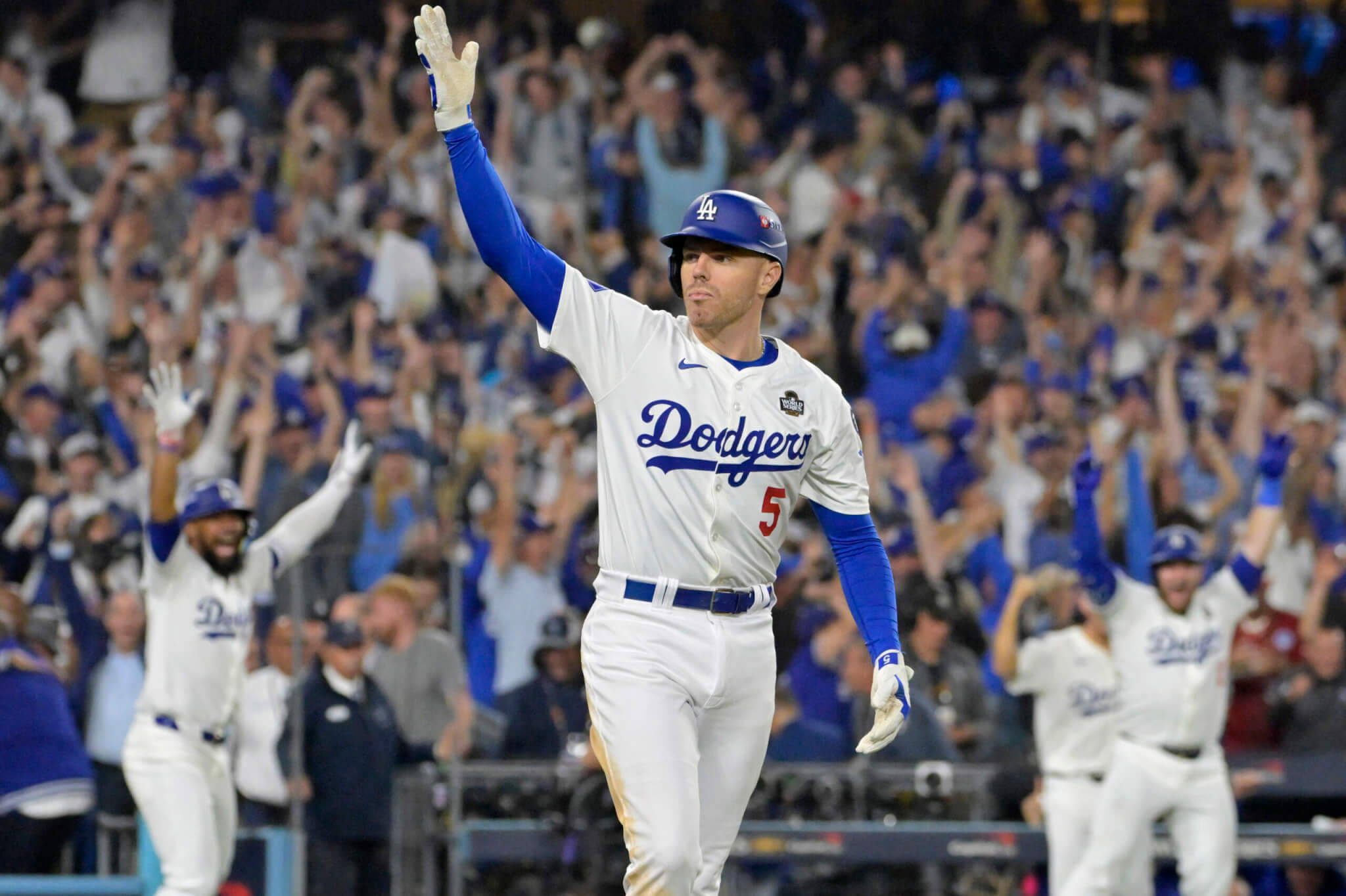 Predictions, Picks & Odds for Game 2 between the New York Yankees and LA Dodgers on October 26