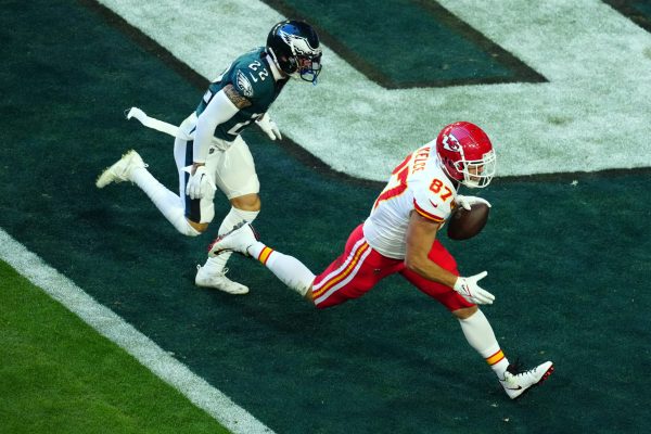 Kalshi's Super Bowl 2025 Prediction Markets Favor Chiefs Over Eagles Compared to Sportsbooks